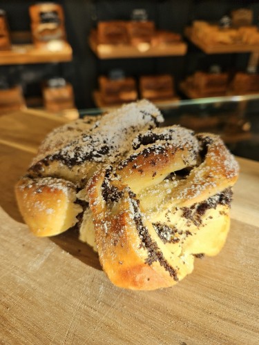 Drożdżówka z makiem i jabłkiem.jpg