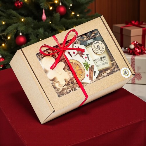 zestaw prezentowy -  zestaw mydlo ciastek, swieca pierniczkowe ciasteczka, zawieszka dekoracyjna miodowa mydlarnia.JPG