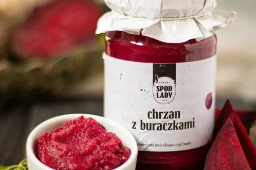 chrzan z buraczkami.webp